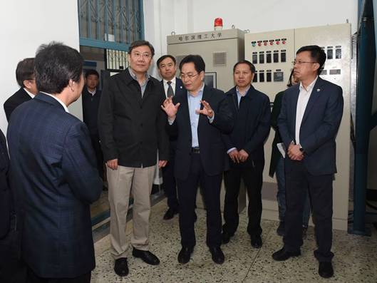 http://news.hrbust.edu.cn/__local/8/2F/C1/D16A65140721A421BC0654644CD_91FE1322_16D62.jpg