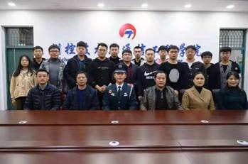 说明: 28e014d46c3b654e9dfab6dc415dc53