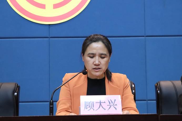 说明: C:\Users\Administrator\Desktop\新闻报导\13学院党委书记顾大兴致闭幕词.JPG