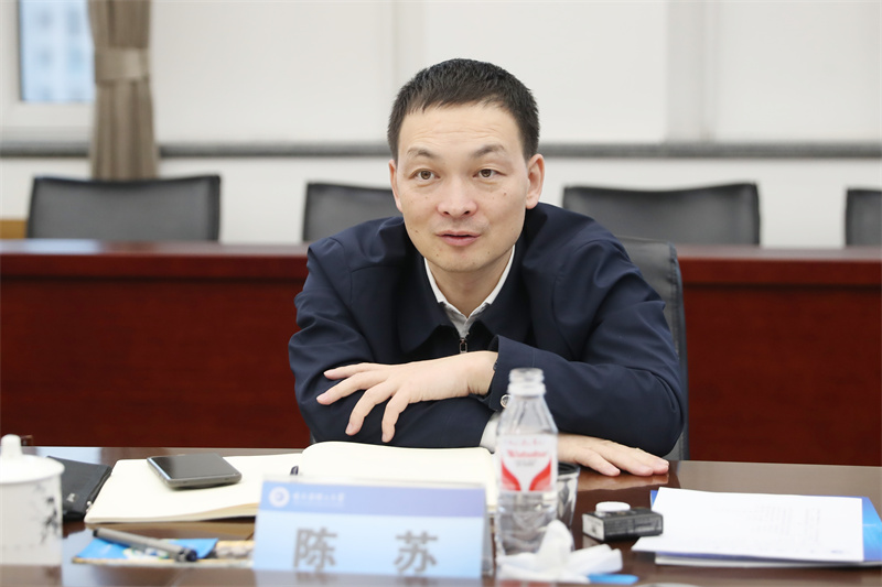 在先进制造智能化技术教育部重点实验室参观陈苏一行在黑龙江省寒地