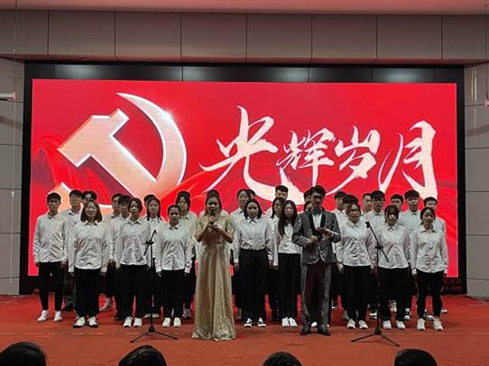 说明: C:\Users\Administrator\Desktop\222\6.大合唱.jpg